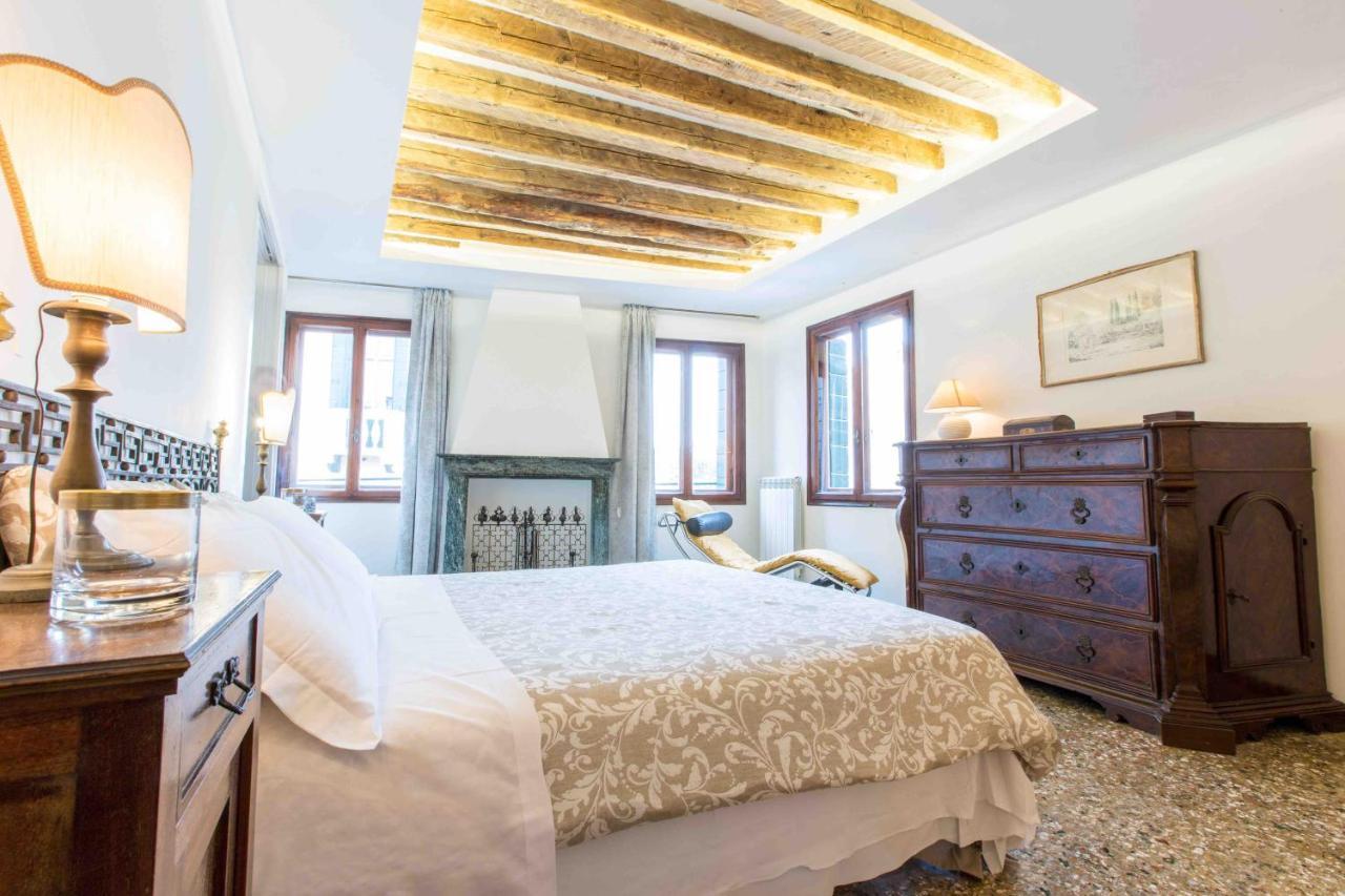 CA GRIMANI stunning view&comfort Venezia Eksteriør bilde