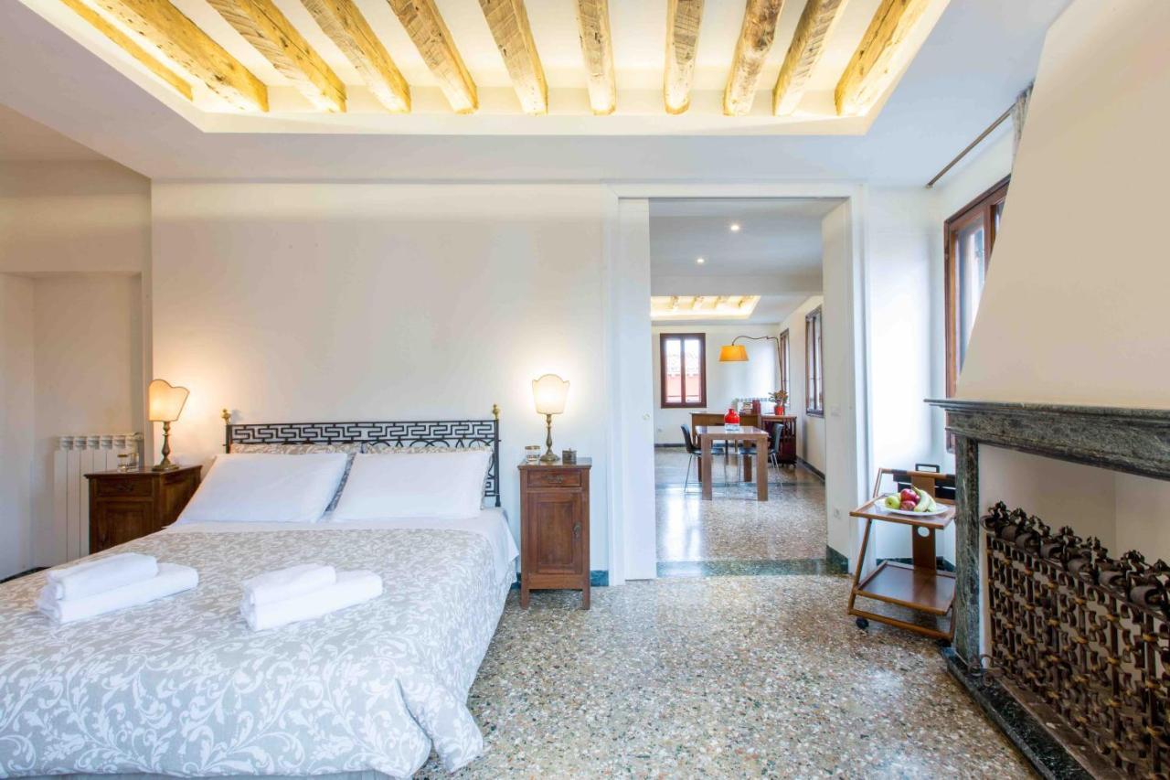 CA GRIMANI stunning view&comfort Venezia Eksteriør bilde
